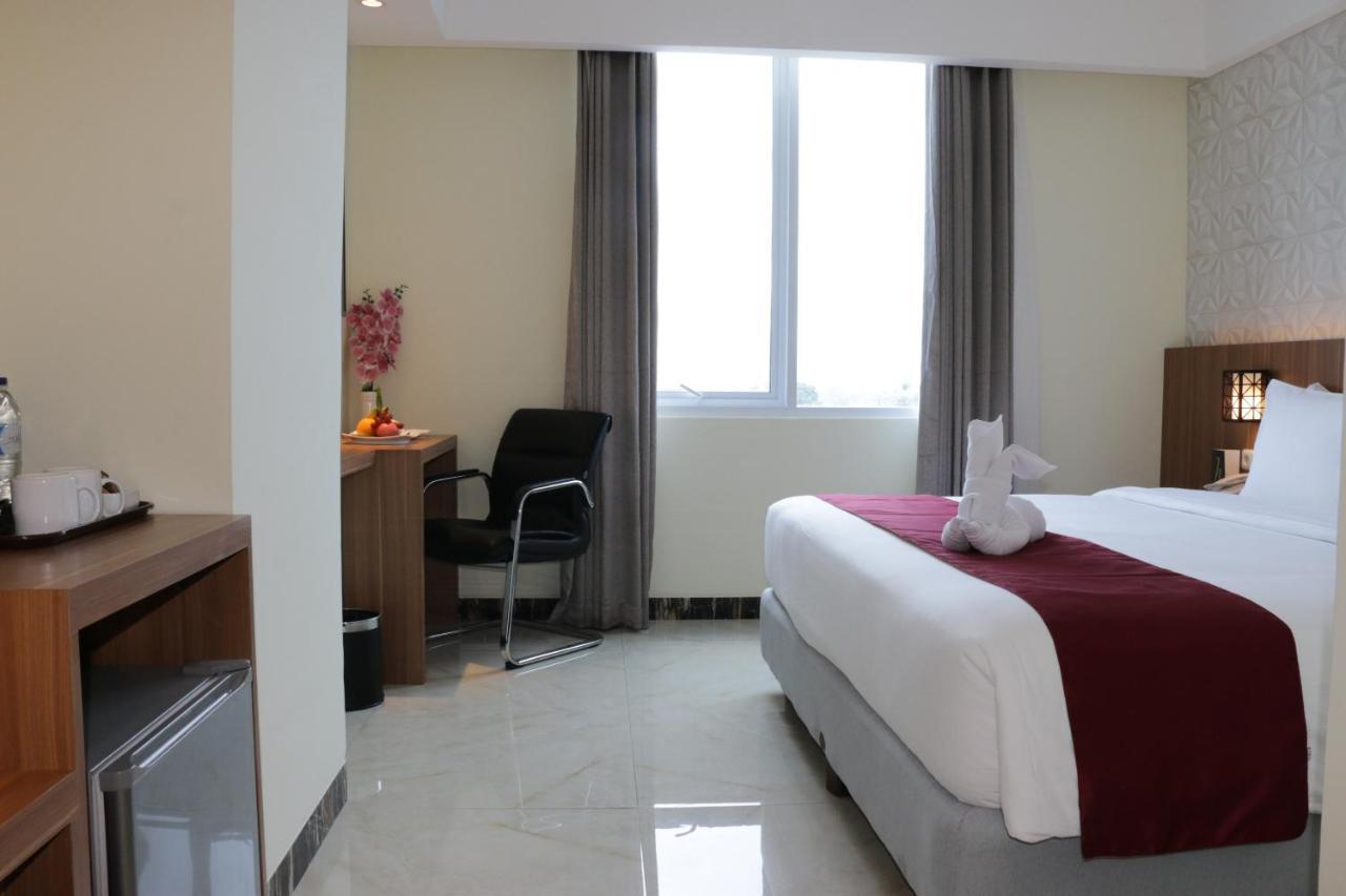 Horison Sentani Hotel Nefaar Exterior foto